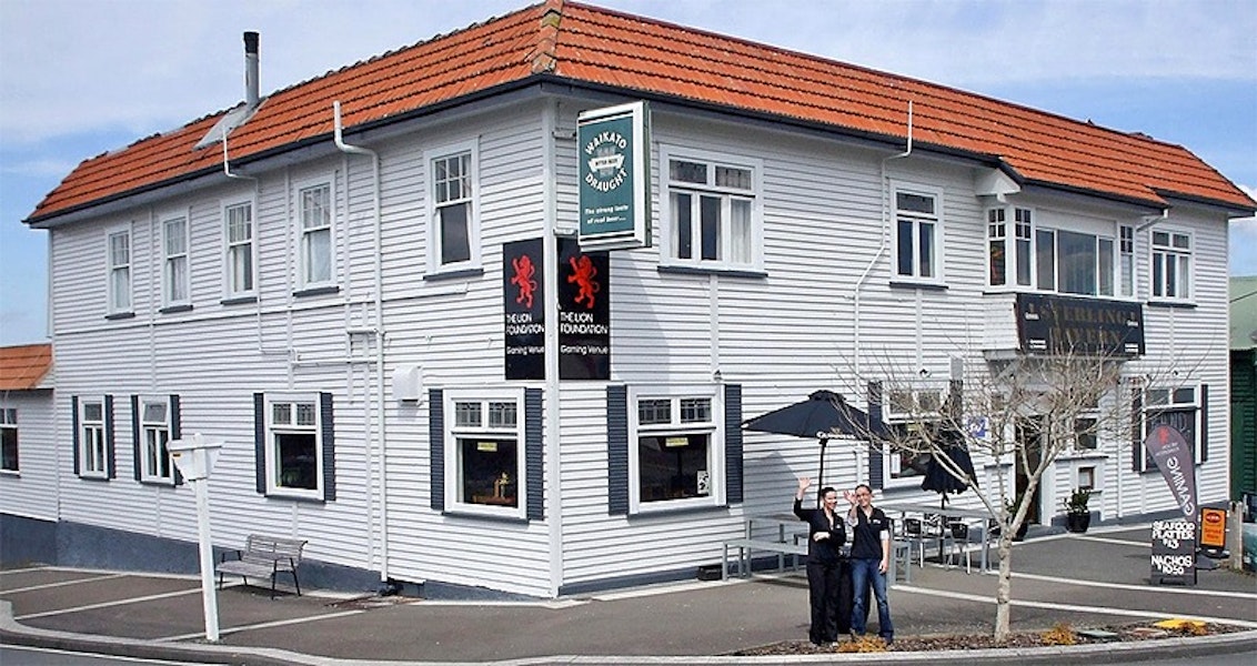 The Sterling - Cafe, Bar & Restaurant